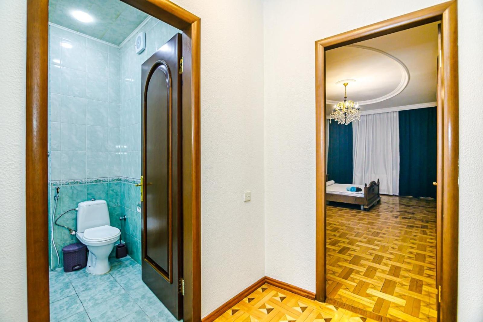 Apartment Near Hard Rock Cafe