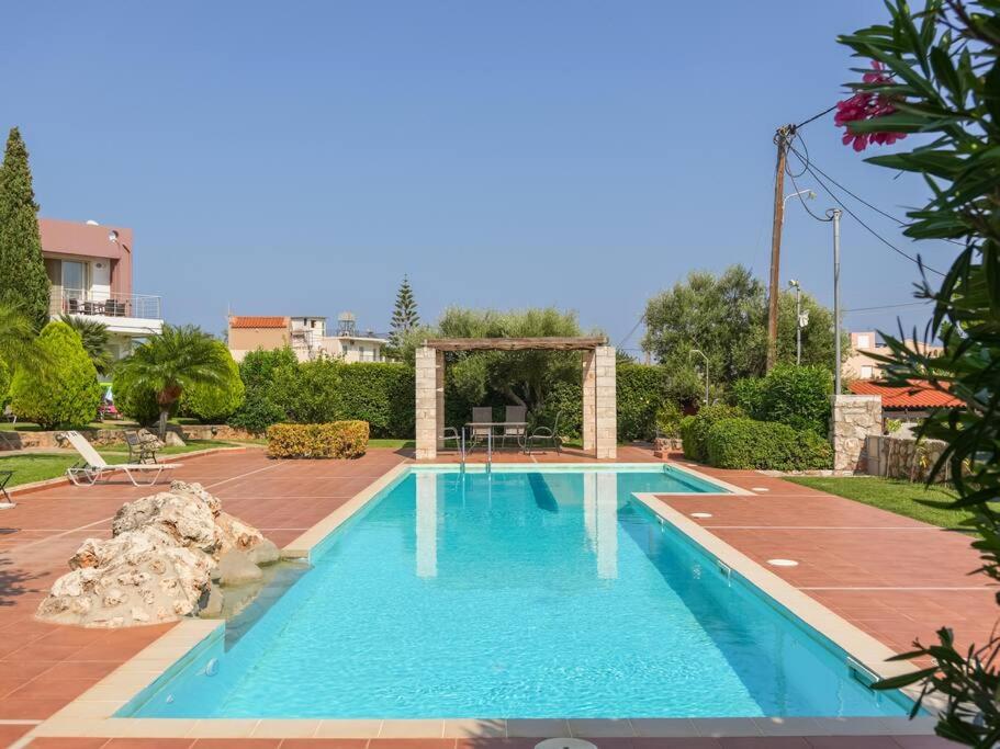 Cisterna Apartment - Shared Pool