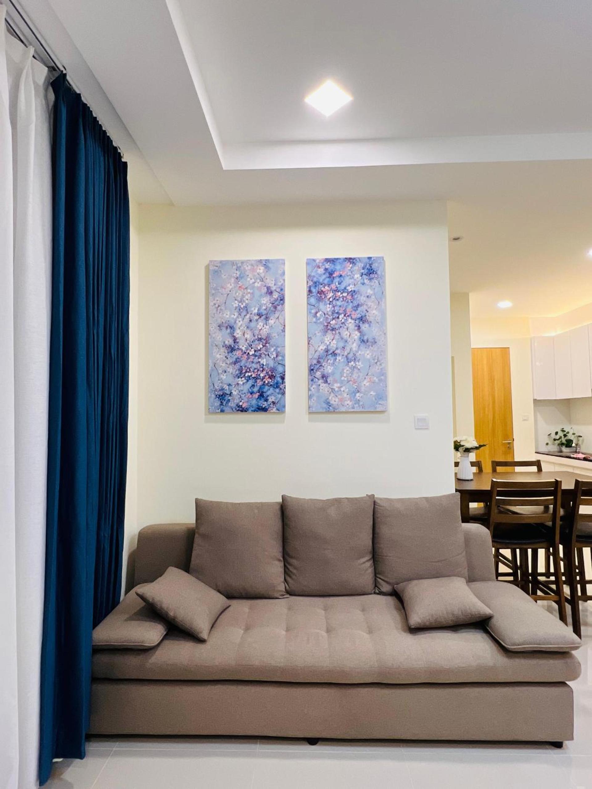 Riverine Condominium With Balcony & Waterfront Views photo 6
