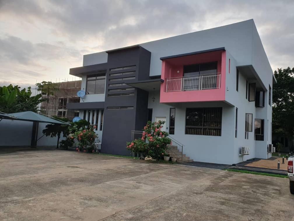 House 3