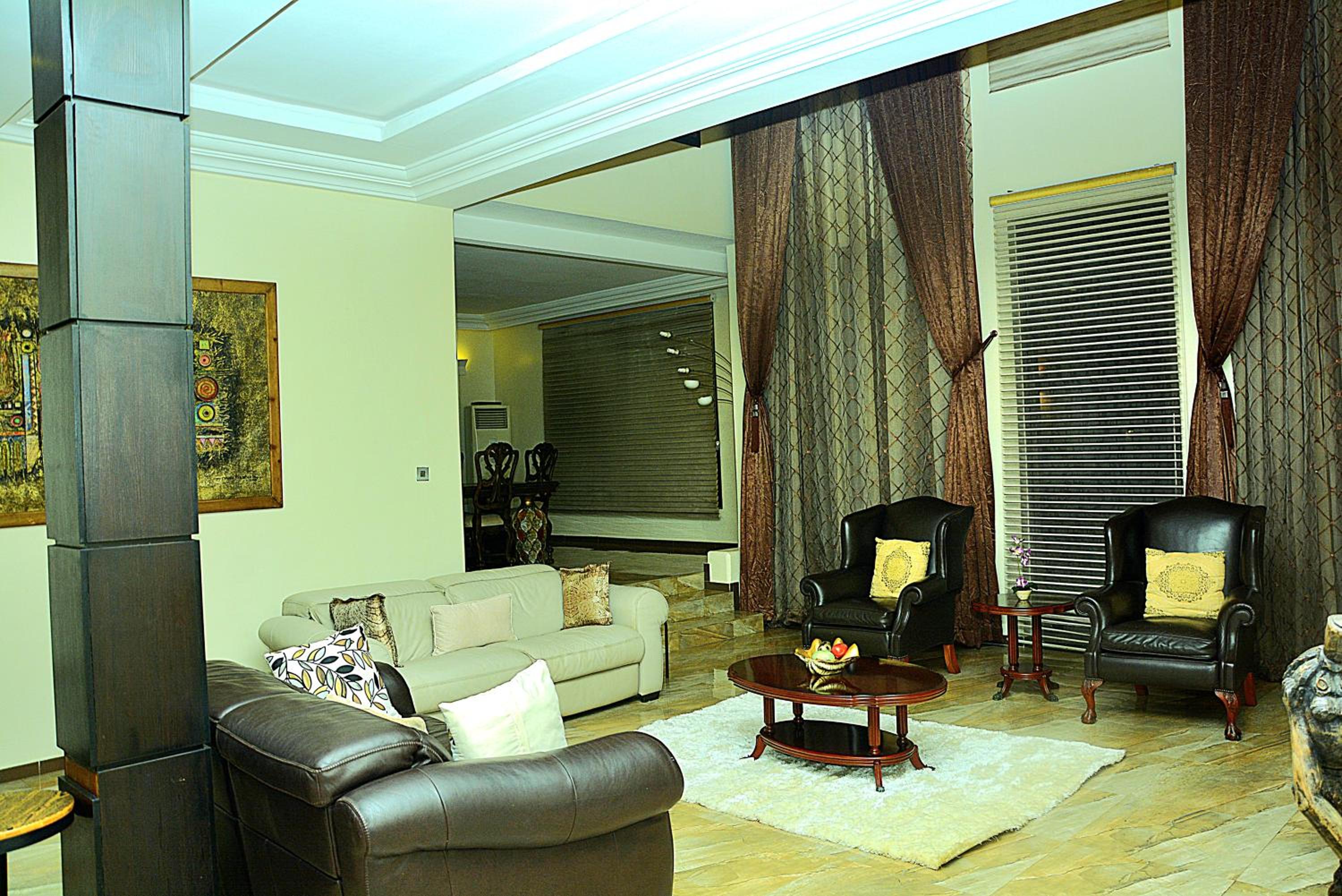 House 3
