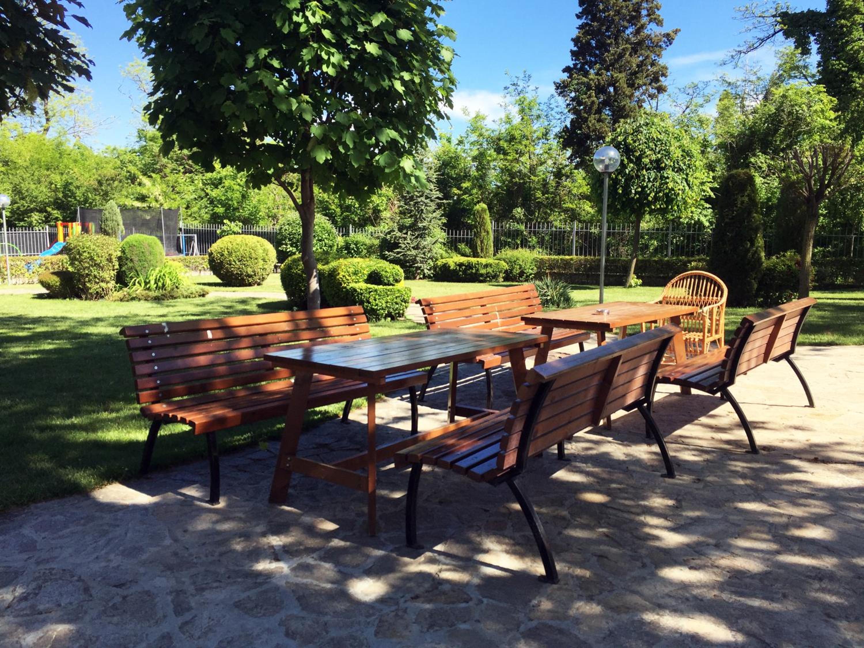 Varna Garden View Apartment