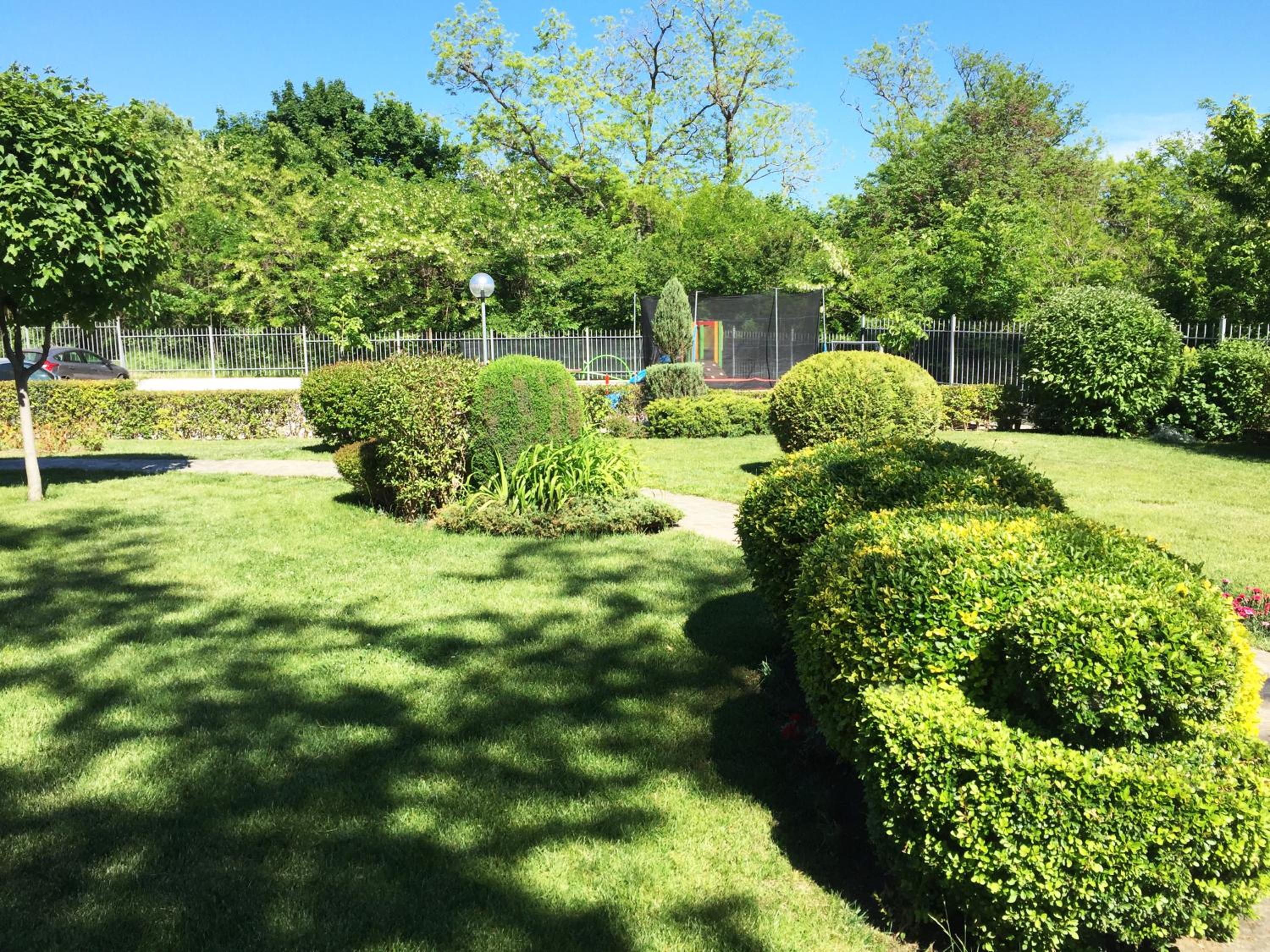 Varna Garden View Apartment