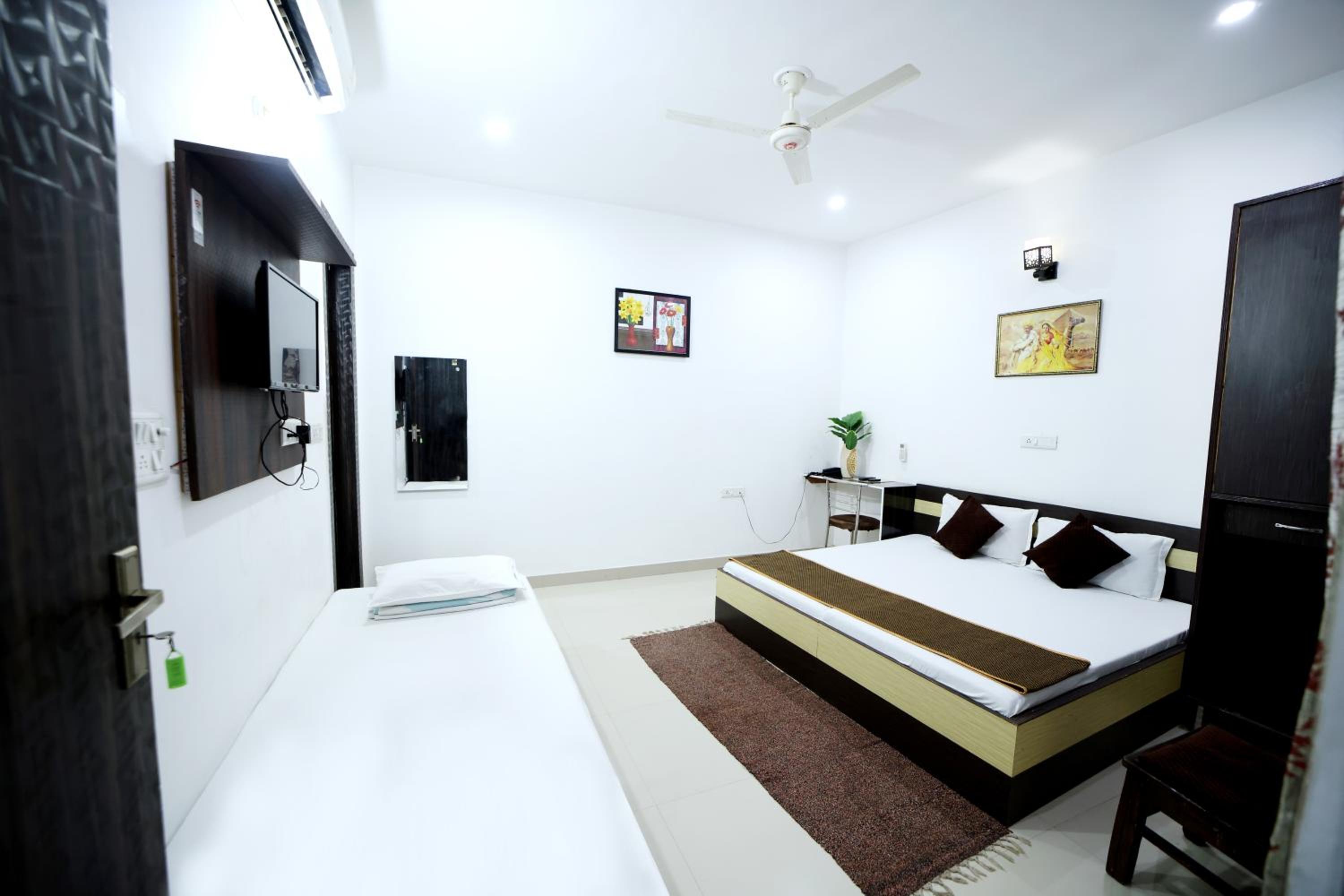 Hotel Taj Niwas