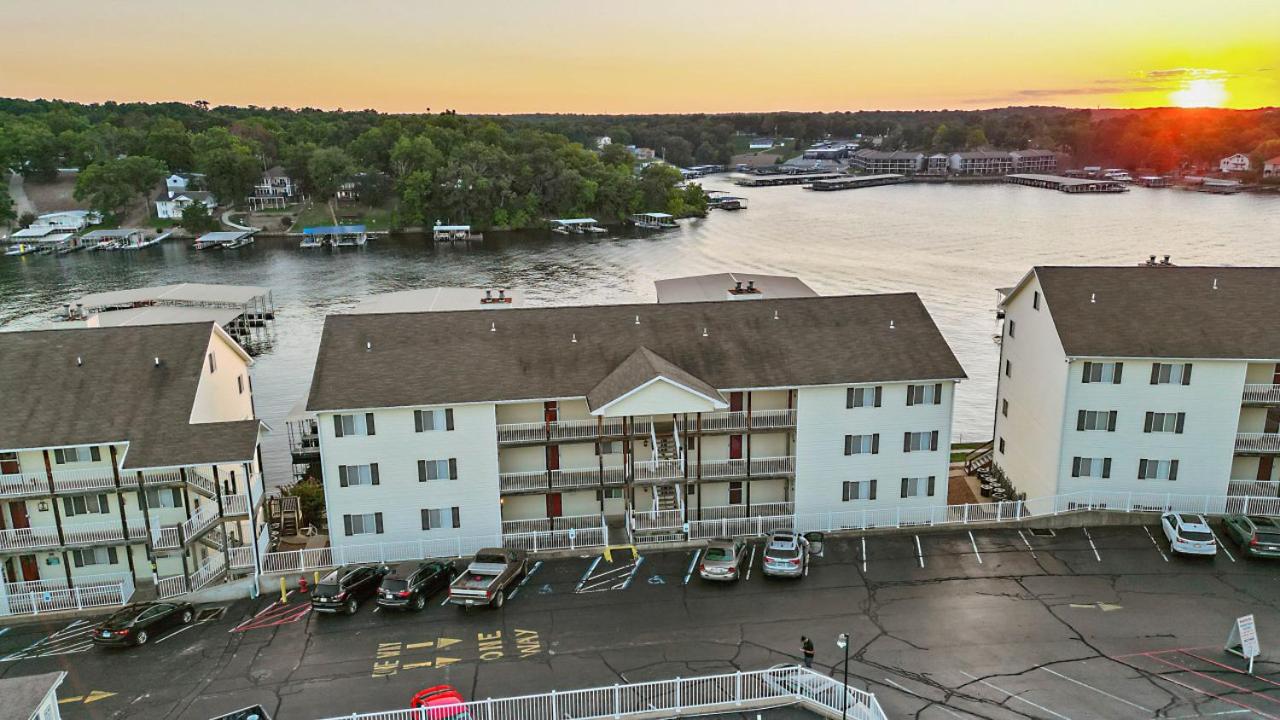 The Lookout Top Floor Panoramic Views view 4