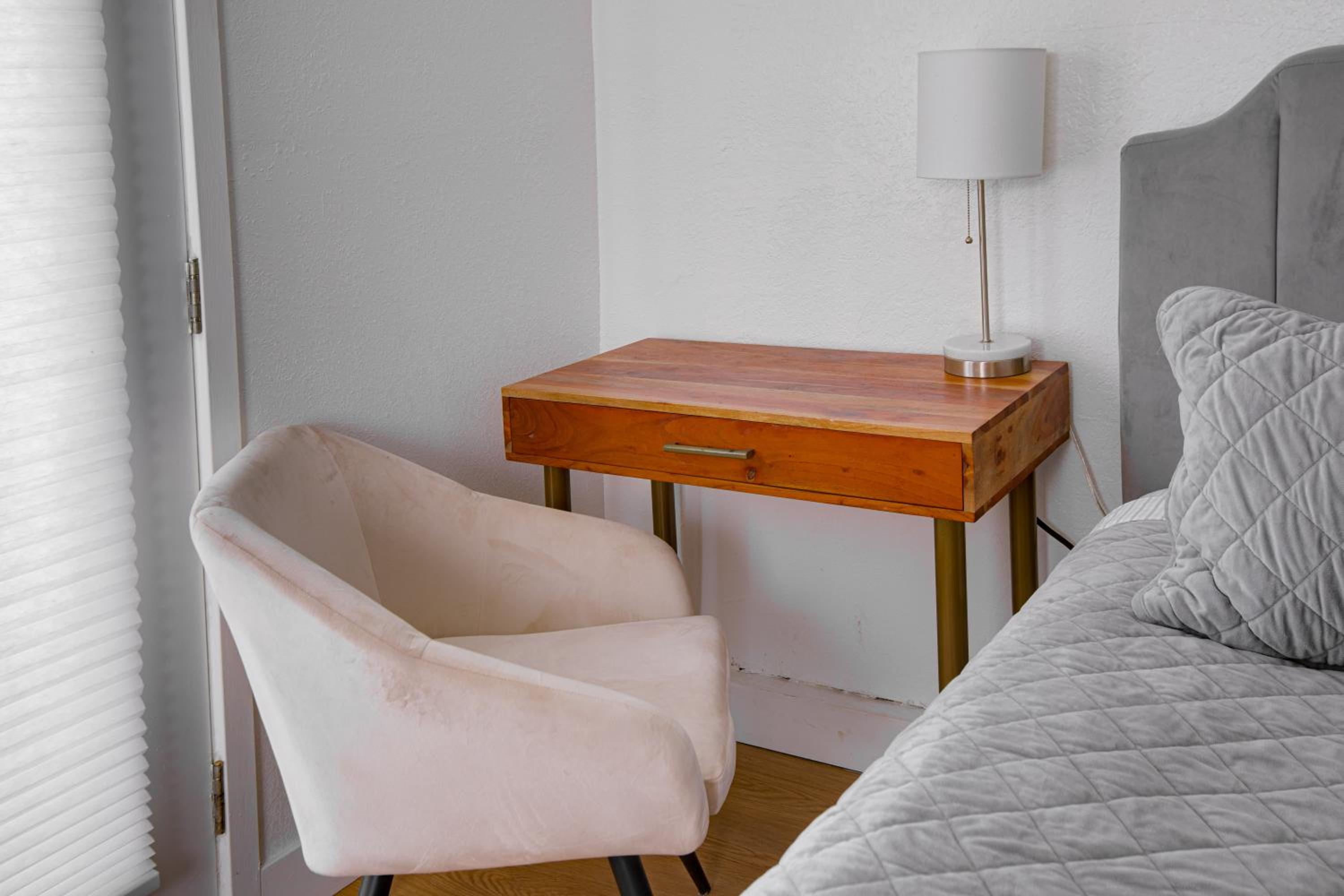 Cozy Private Studio in Granada Hills Near CSUN, Universal - Property Image 23