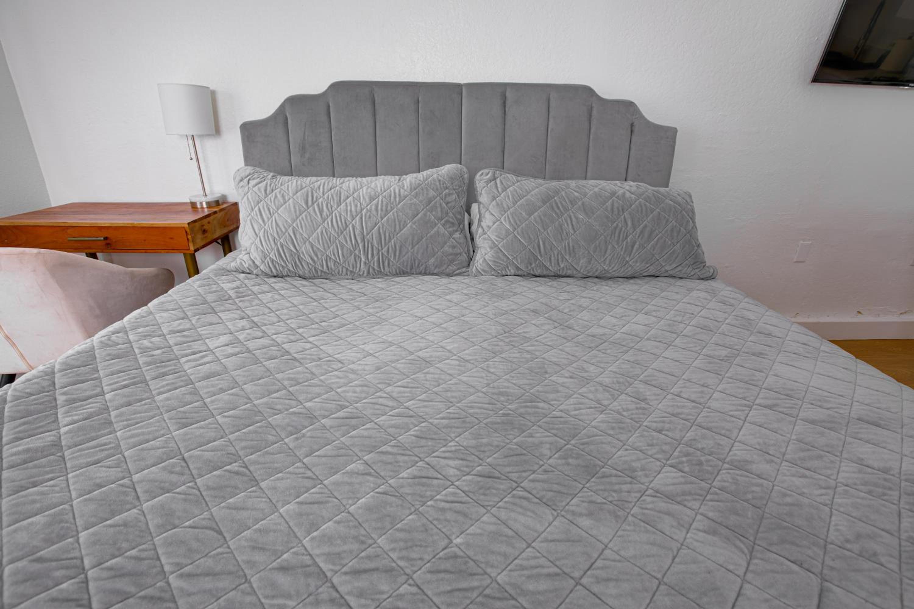 Cozy Private Studio in Granada Hills Near CSUN, Universal - Property Image 17