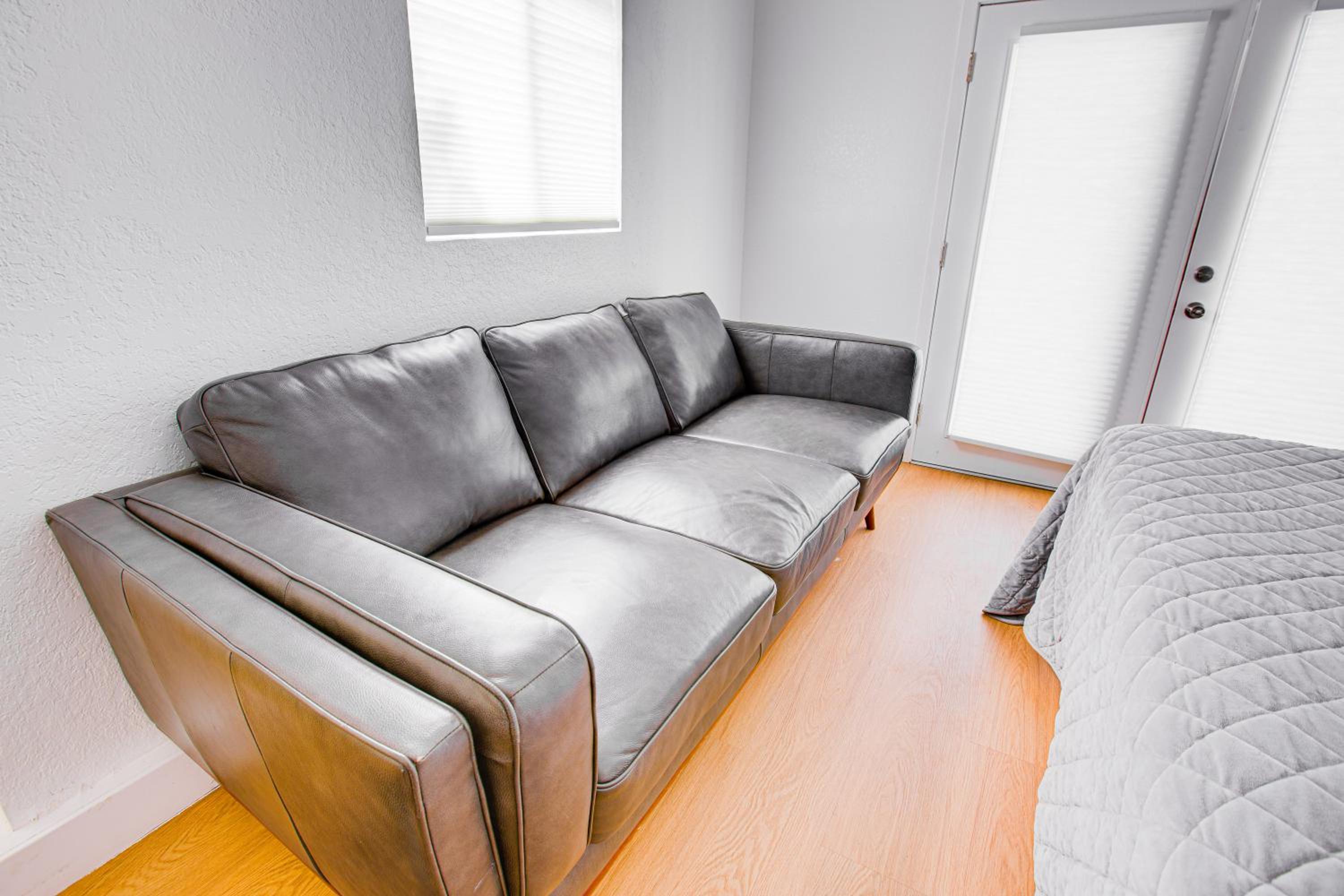 Cozy Private Studio in Granada Hills Near CSUN, Universal - Property Image 12