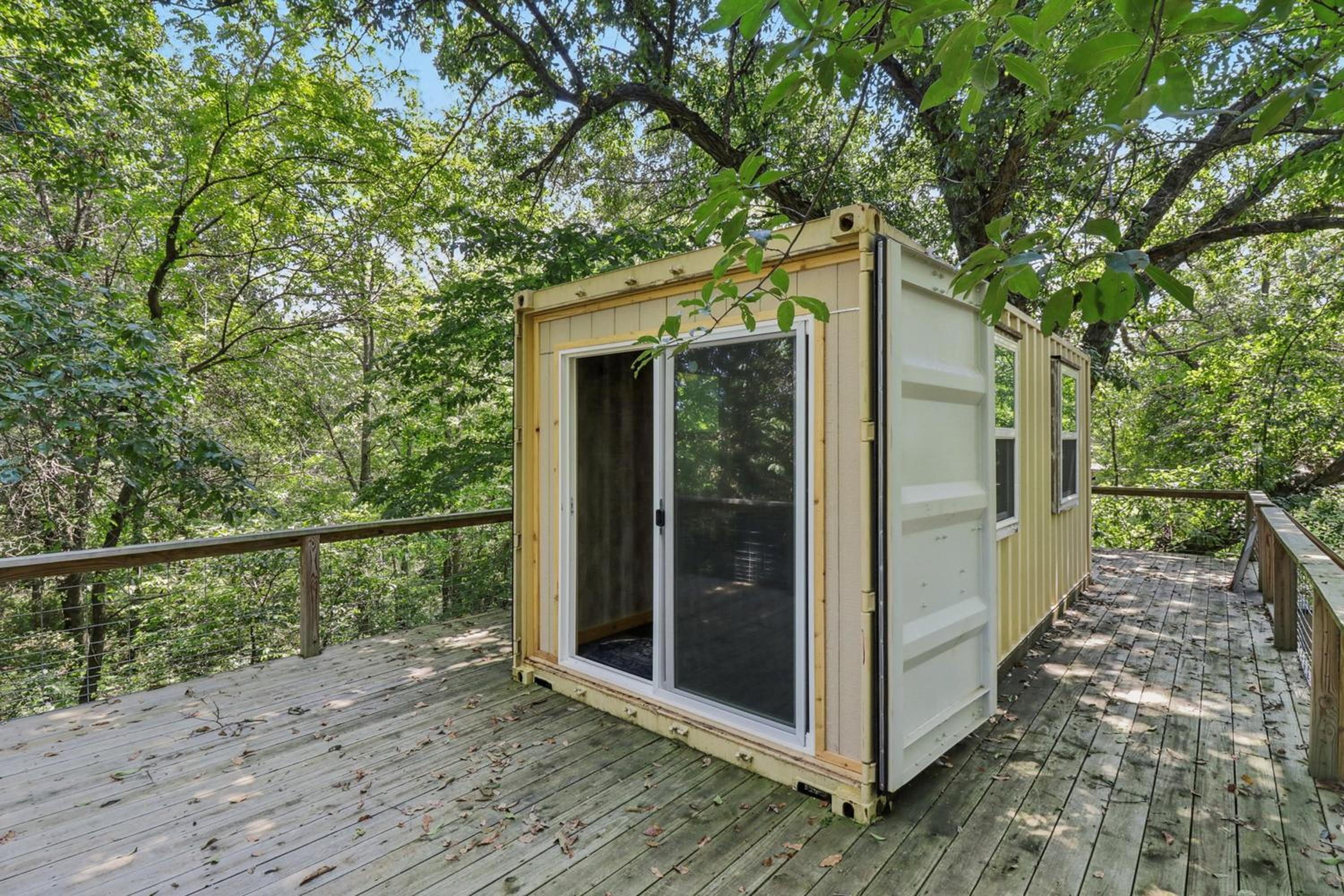 Fishing Pond and Treehouse Tranquil Maysville Cabin