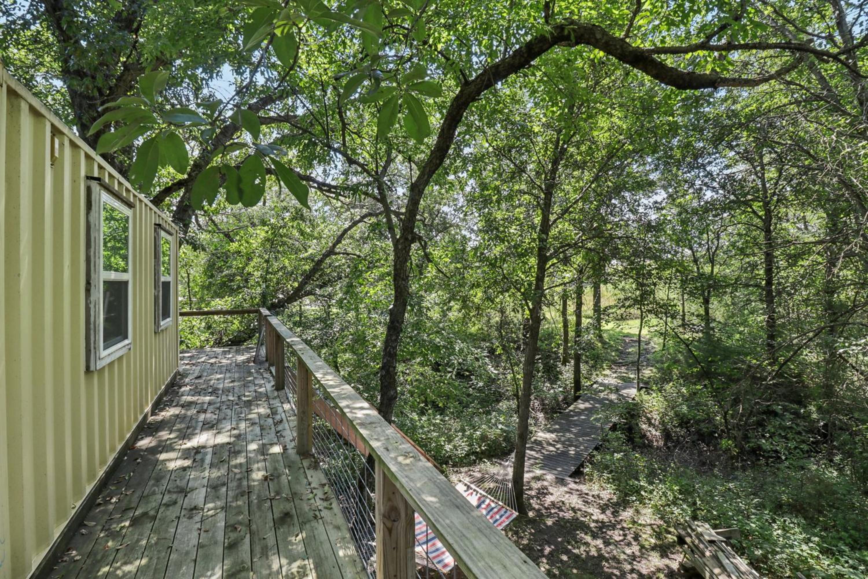 Fishing Pond and Treehouse Tranquil Maysville Cabin