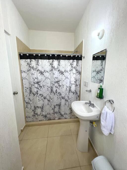Hermosa casa en privada