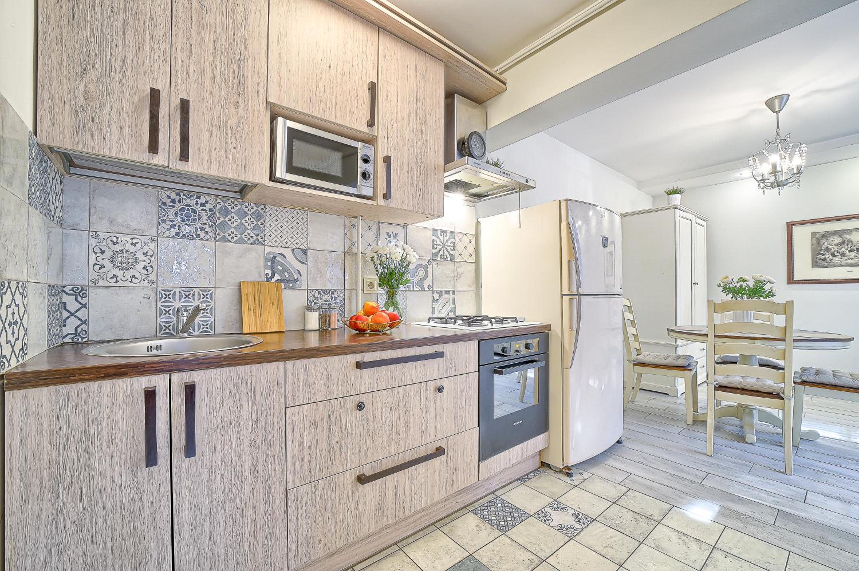 Elegant apartment in Old town Vilnius SELF CHECK IN 24x7 by H&H view 3