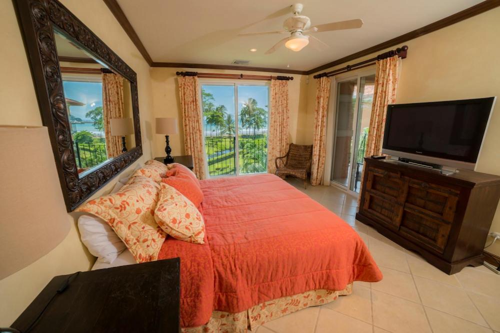 Ocean front Herradura Bay Condo, Costa Rica