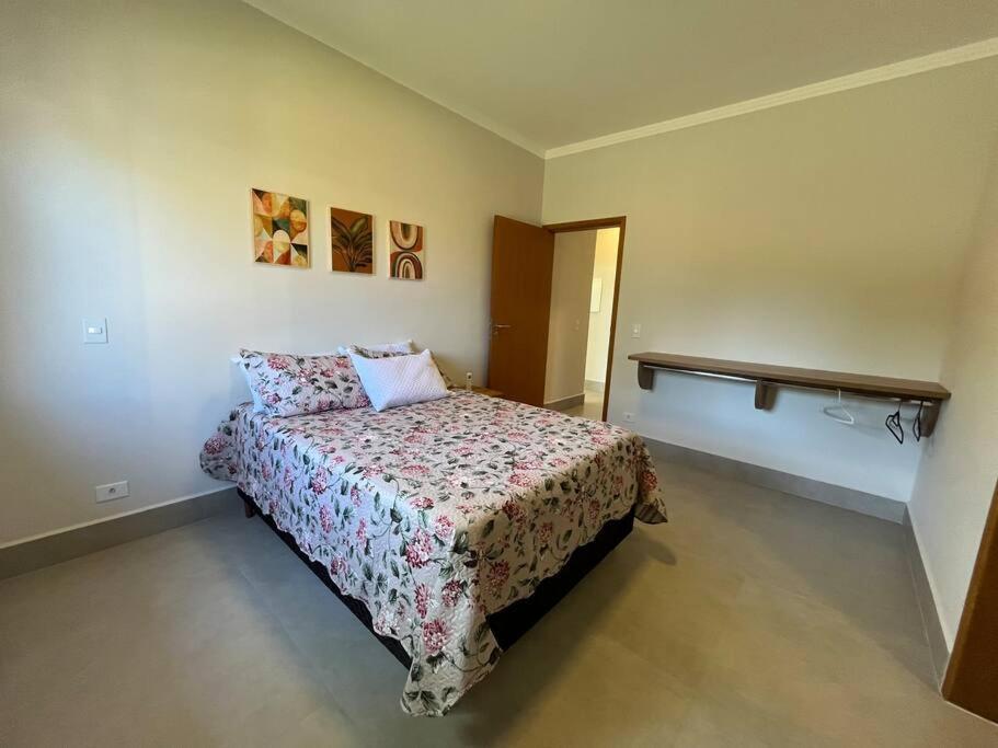 Casa Mero no Residencial Mar Verde em Caraguatatuba