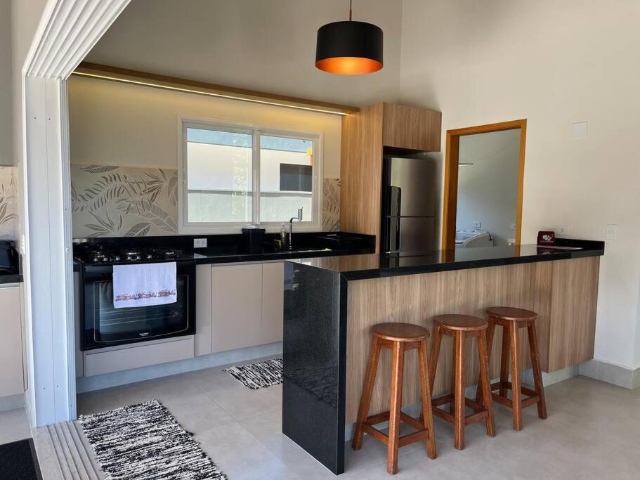 Casa Mero no Residencial Mar Verde em Caraguatatuba