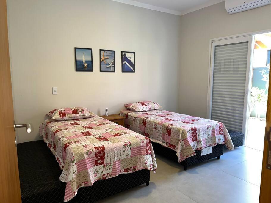 Casa Mero no Residencial Mar Verde em Caraguatatuba