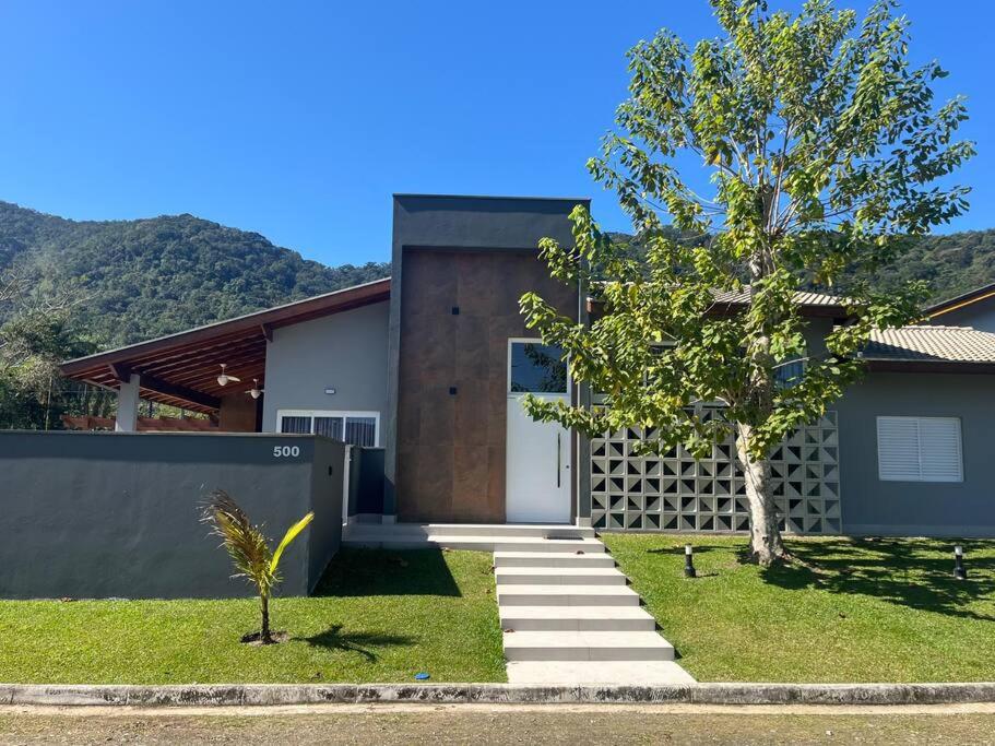 Casa Mero no Residencial Mar Verde em Caraguatatuba