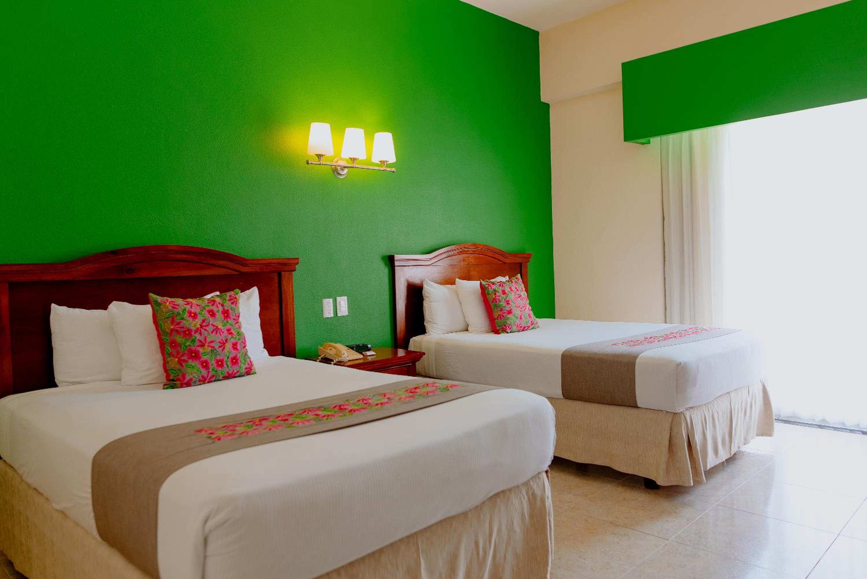 Campeche Vacations - Hotel Plaza Campeche - Property Image 6
