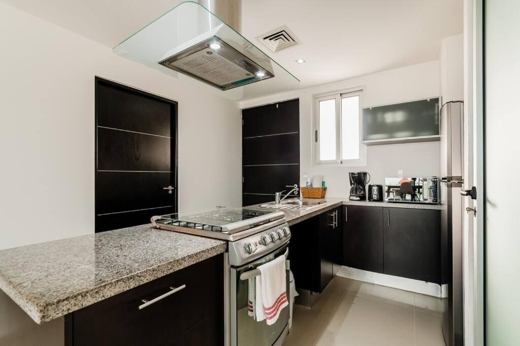 Stylish one BR APT with lagoon view in DT Cancún
