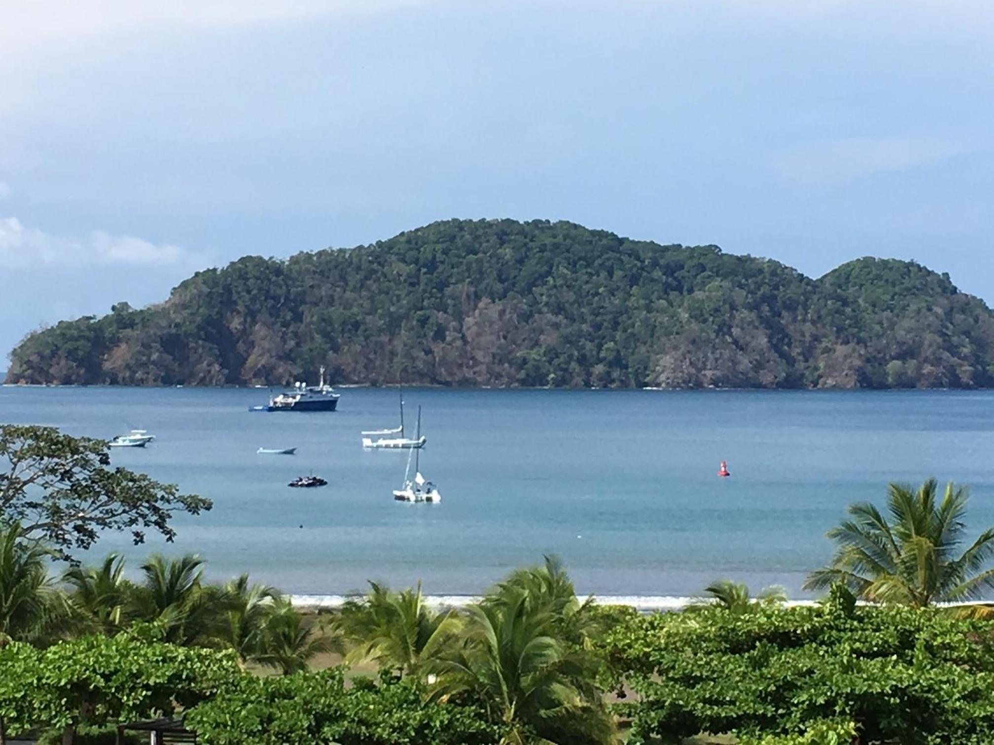 Ocean front Herradura Bay Condo, Costa Rica