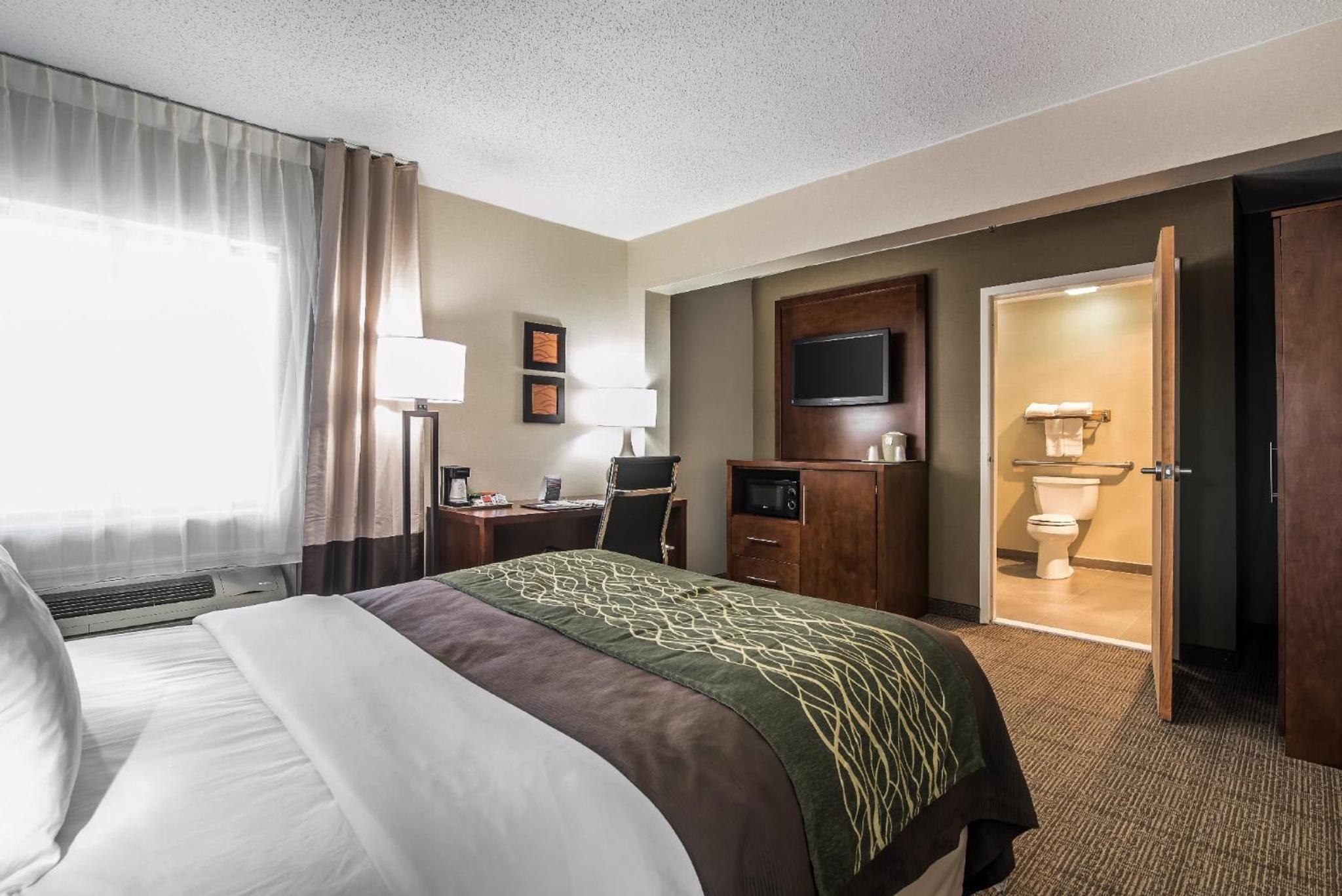 Rutland Vacations - Comfort Inn Rutland - Killington - Property Image 23