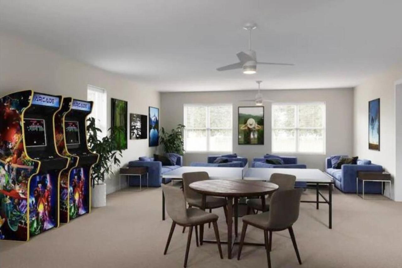 Modern Townhouse Heated Pool Disney Orlando 1502R