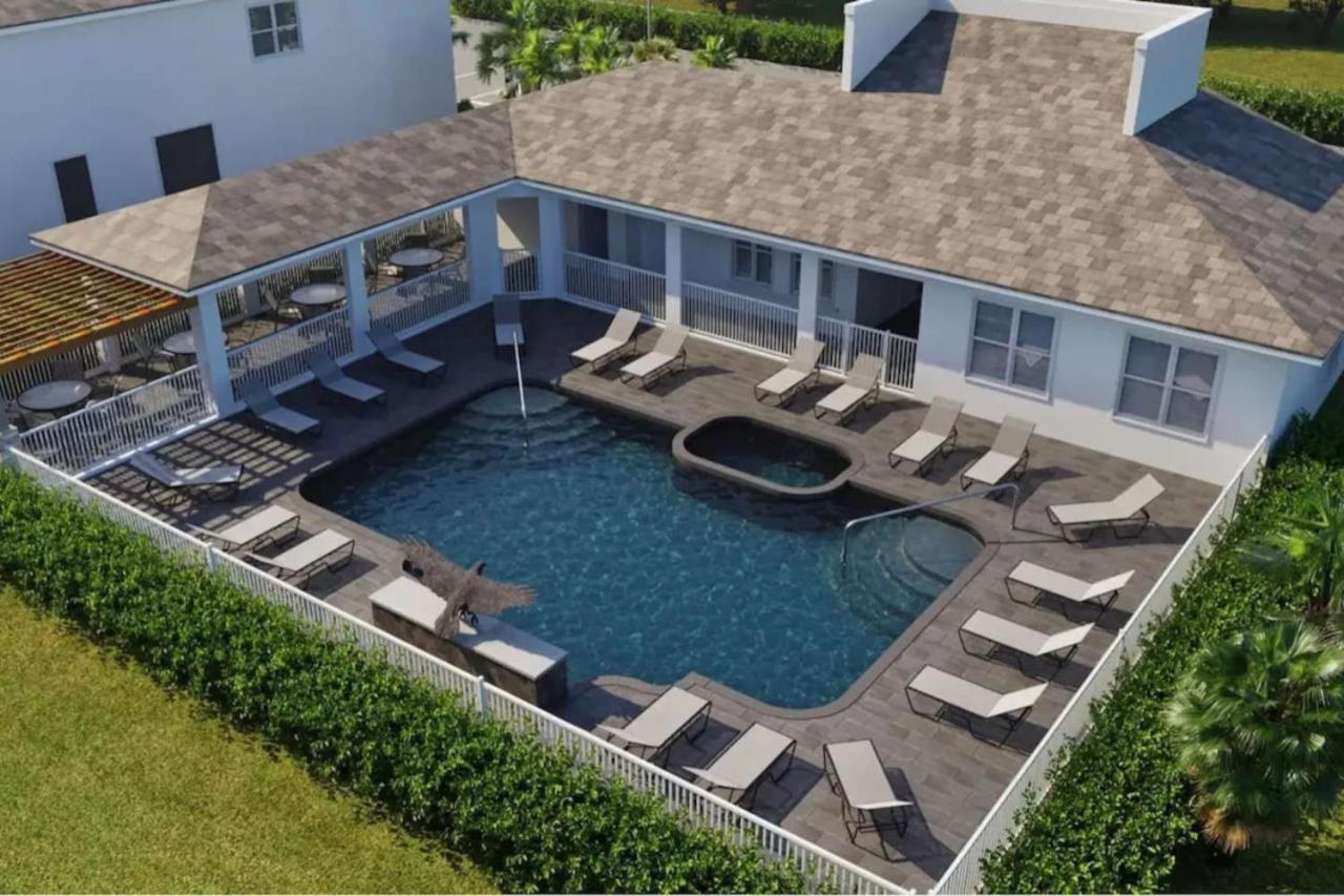 Modern Townhouse Heated Pool Disney Orlando 1502R