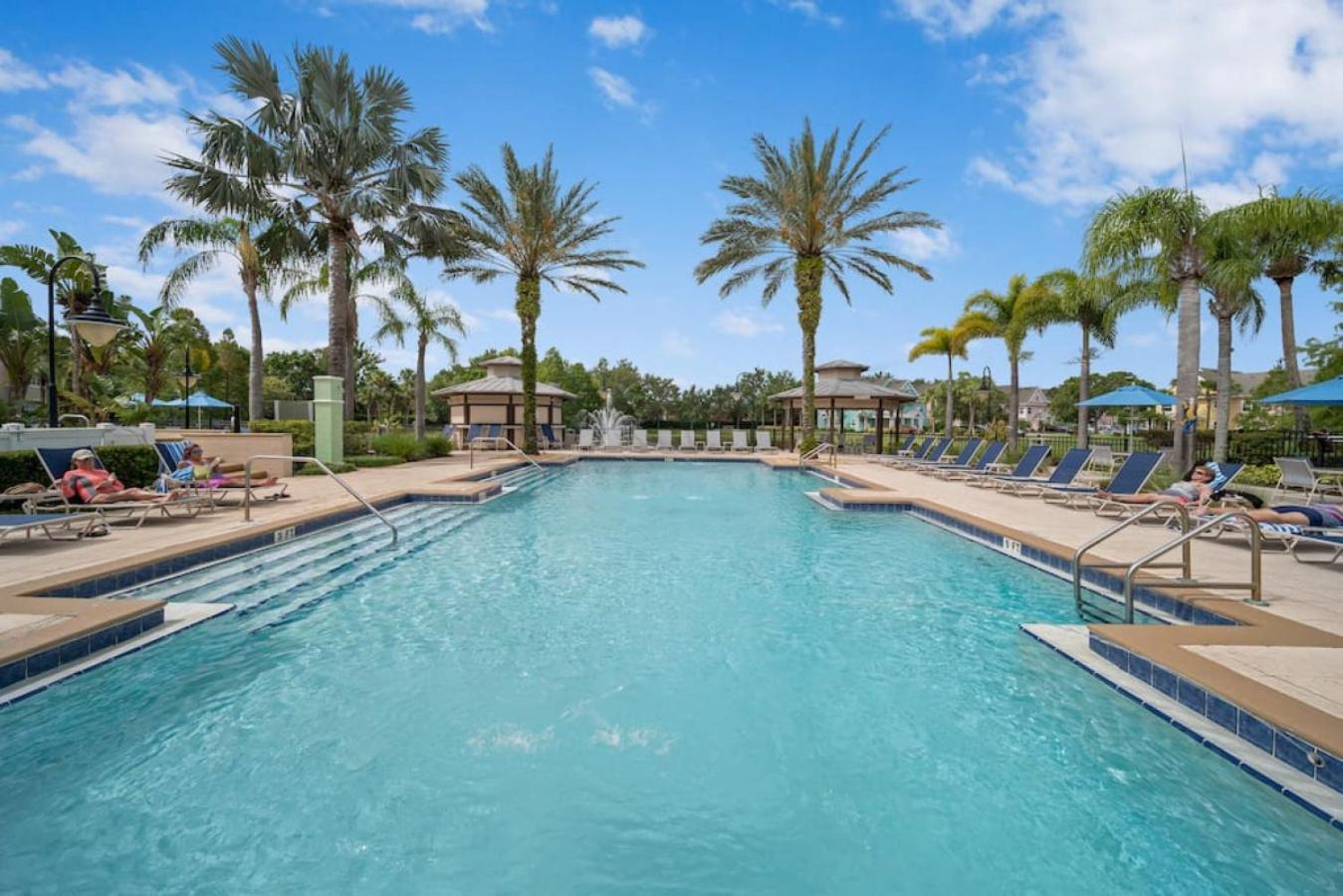Runaway Beach Club Resort Condo Apt Disney 6102 view 4