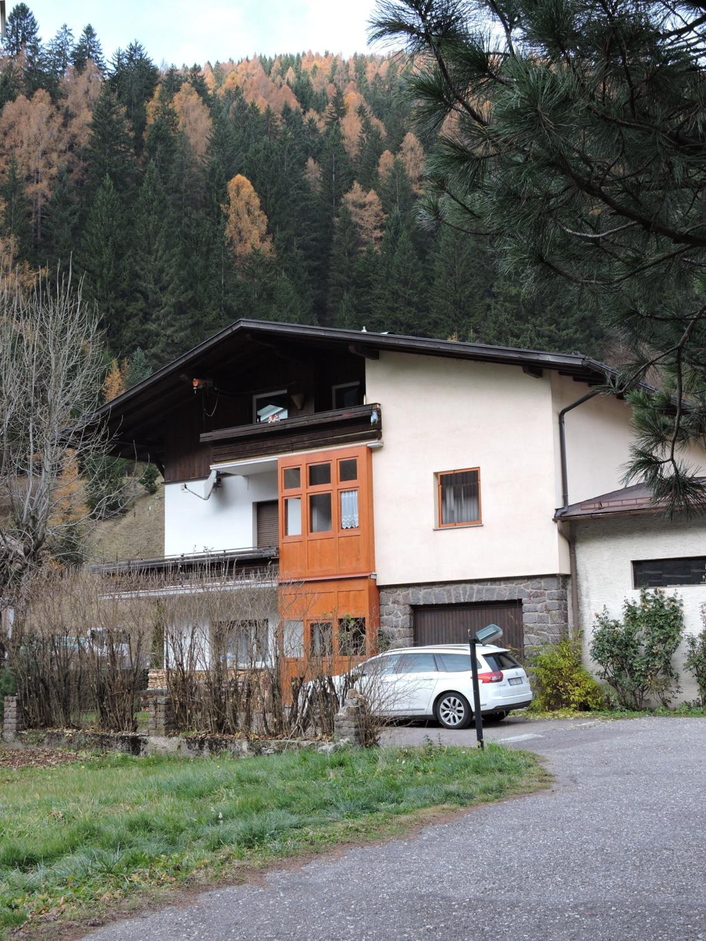 Photo 12