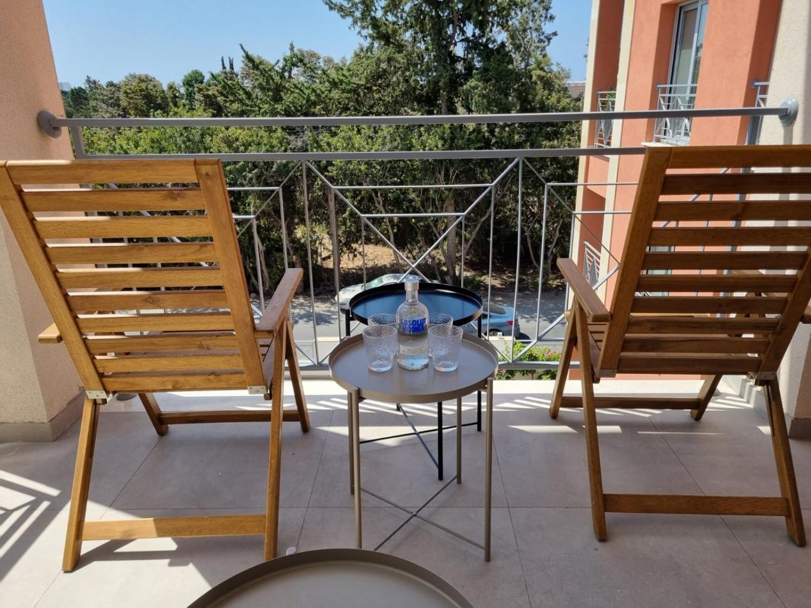 Monastiraki Serene City Escape