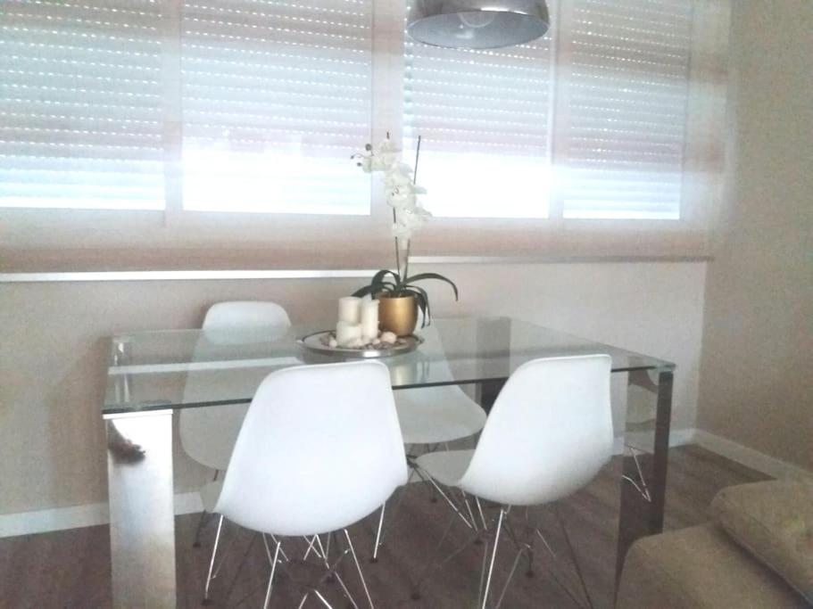 ELEGANTE APARTAMENTO 1 LÍNEa