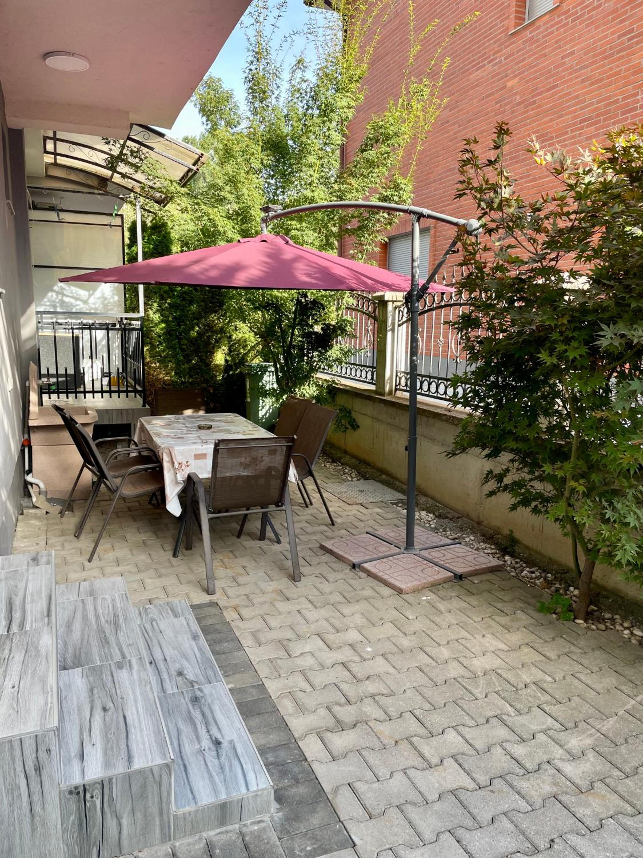 Elkos Apartment