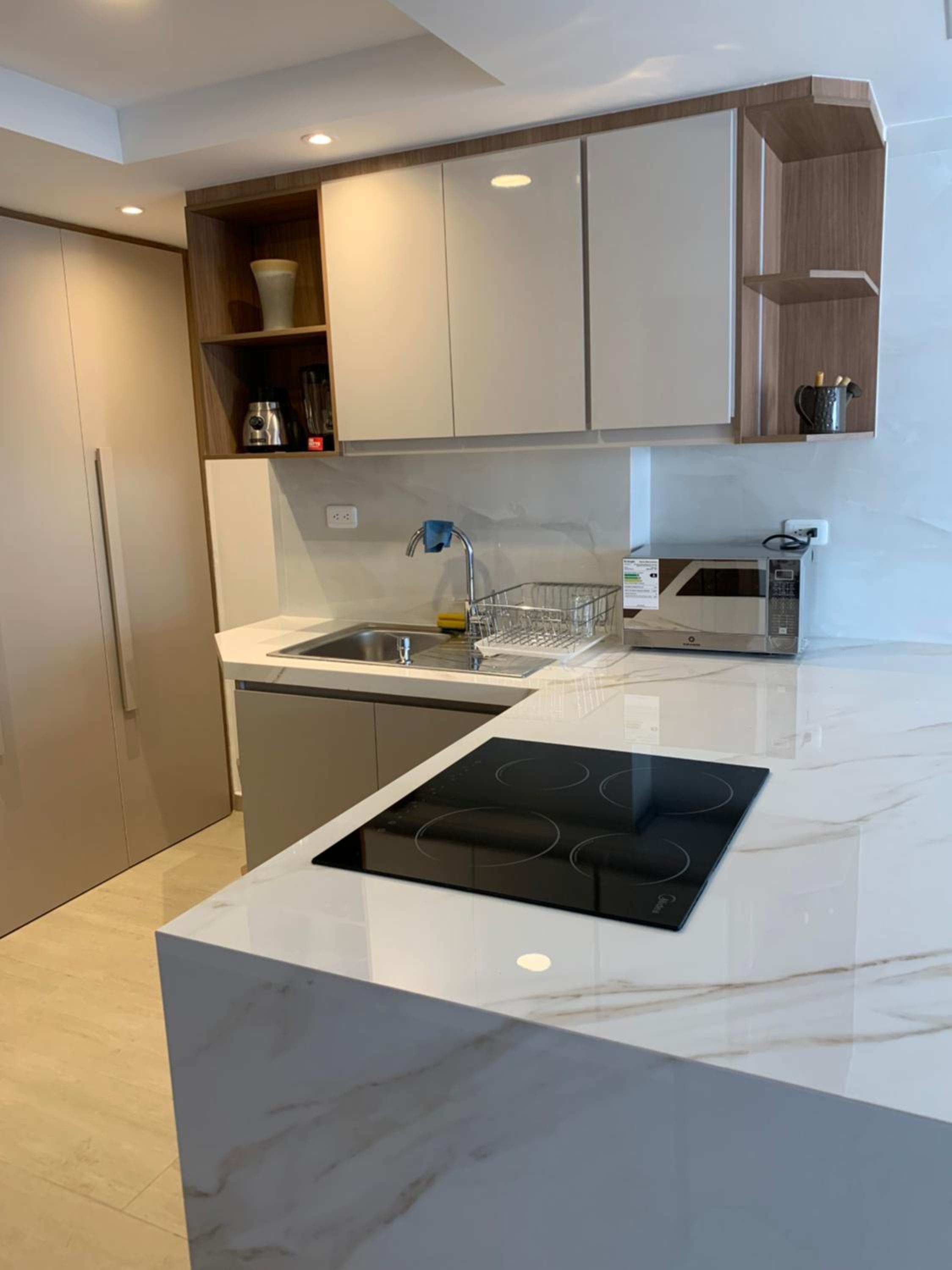 Suite amoblada excelente ubicación en Quito