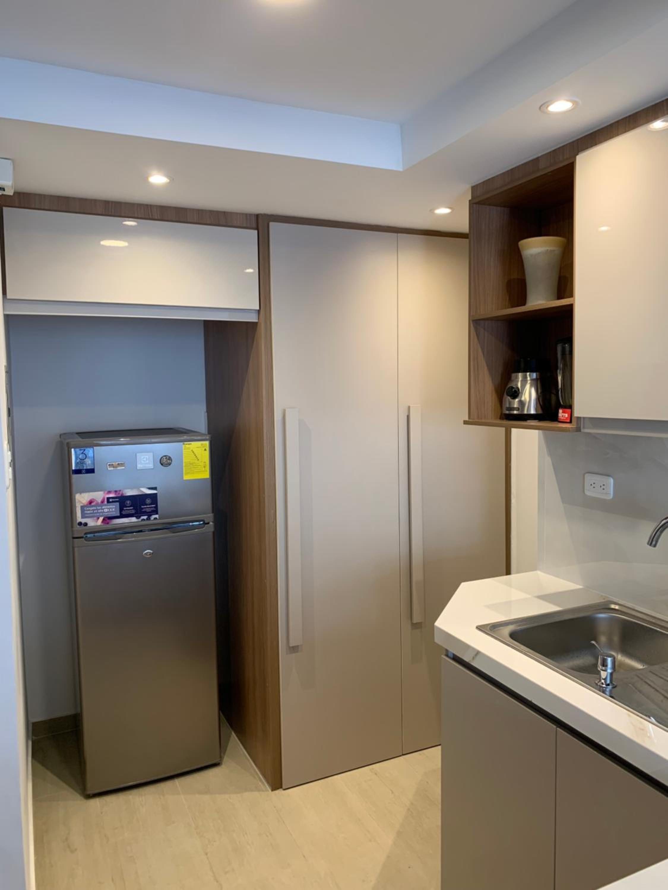 Suite amoblada excelente ubicación en Quito