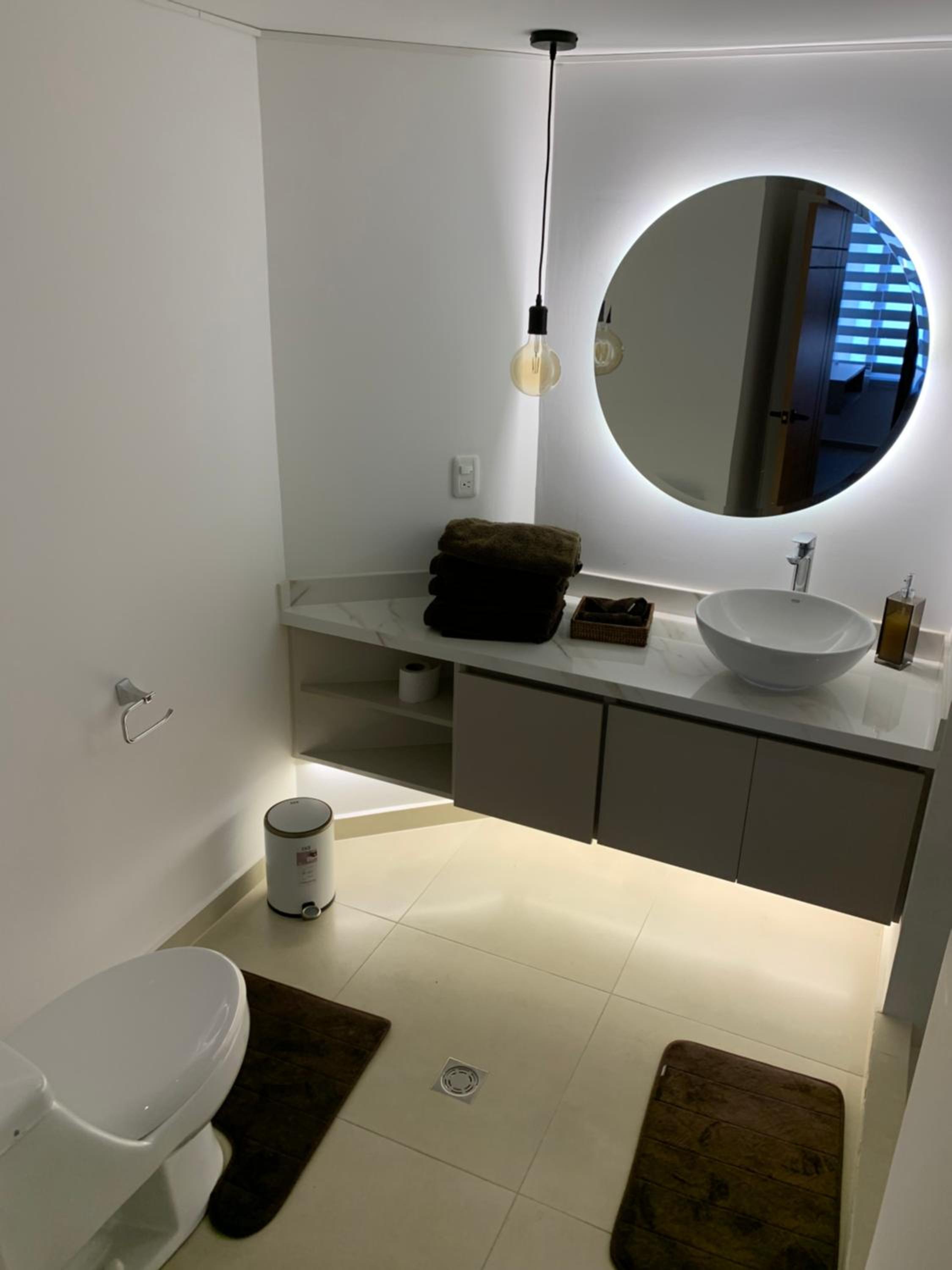 Suite amoblada excelente ubicación en Quito