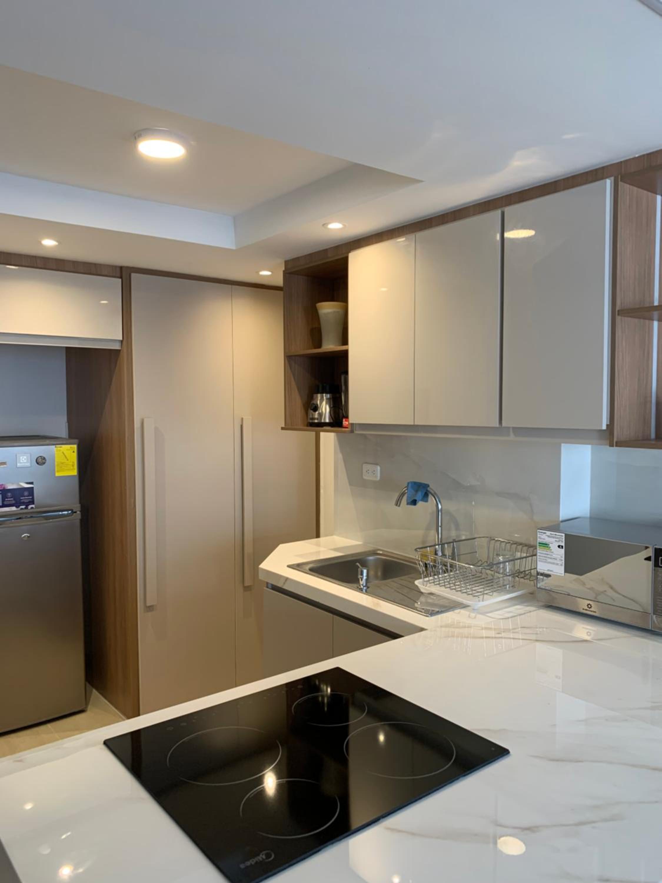 Suite amoblada excelente ubicación en Quito