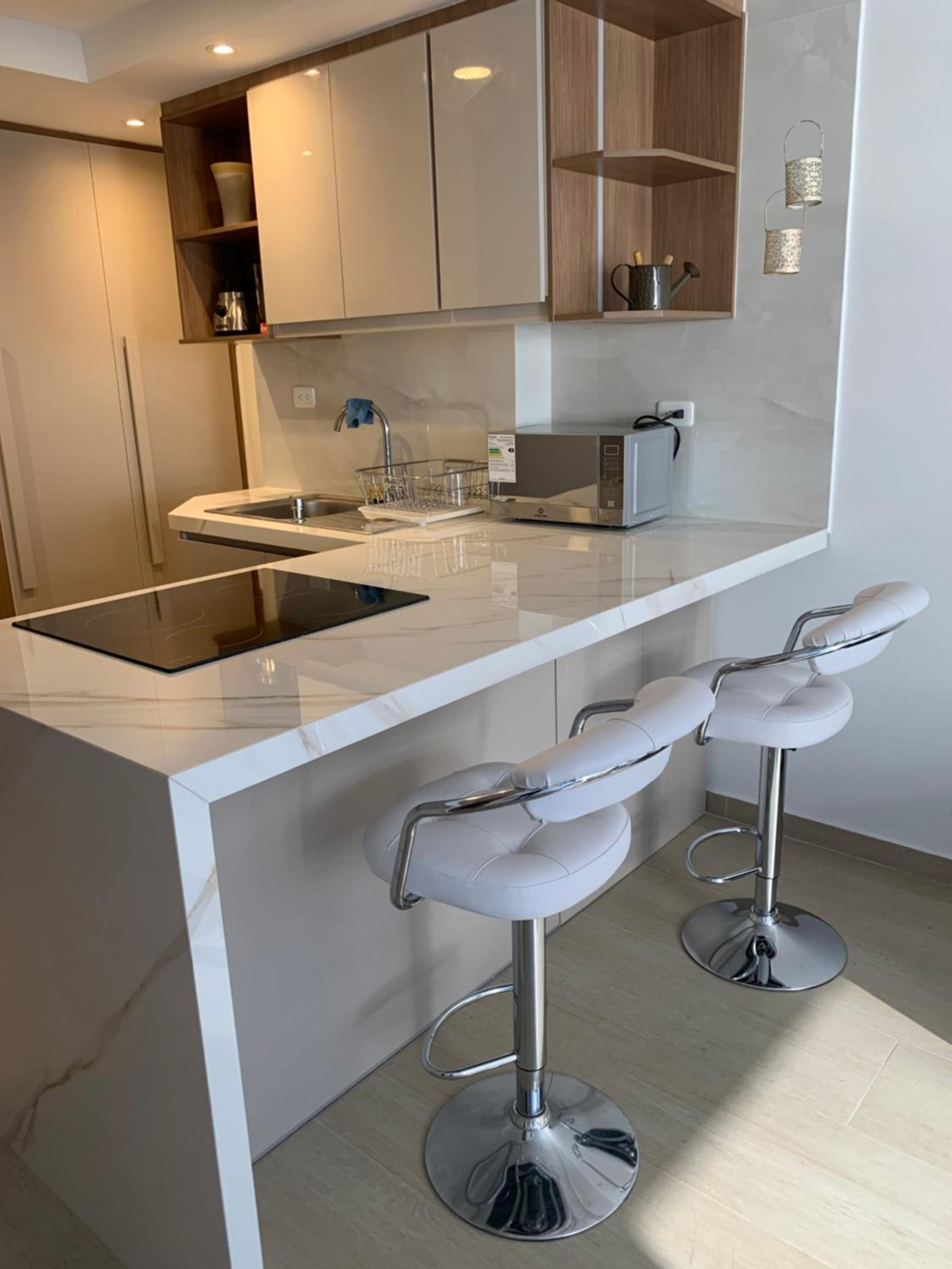 Suite amoblada excelente ubicación en Quito