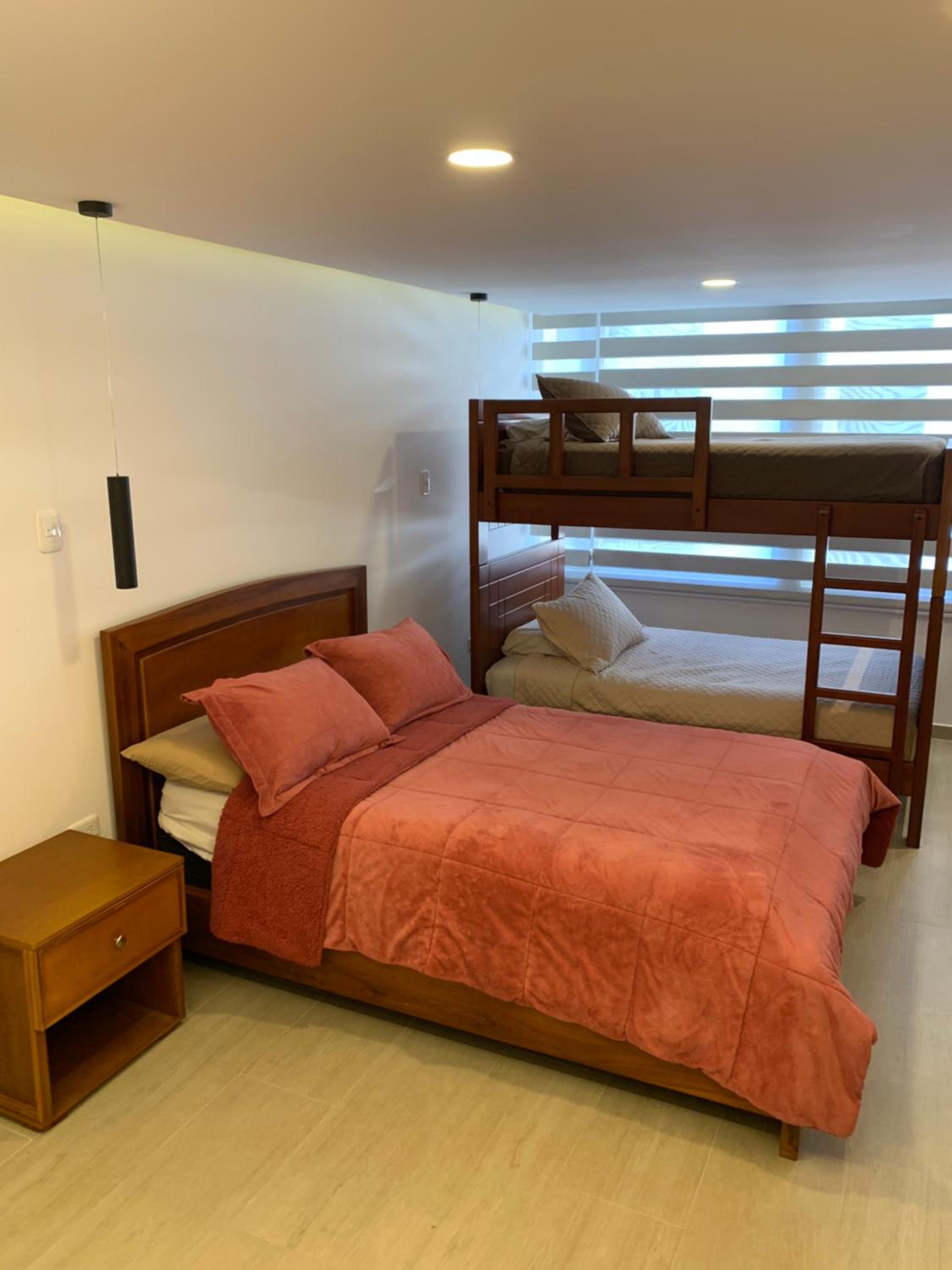 Suite amoblada excelente ubicación en Quito
