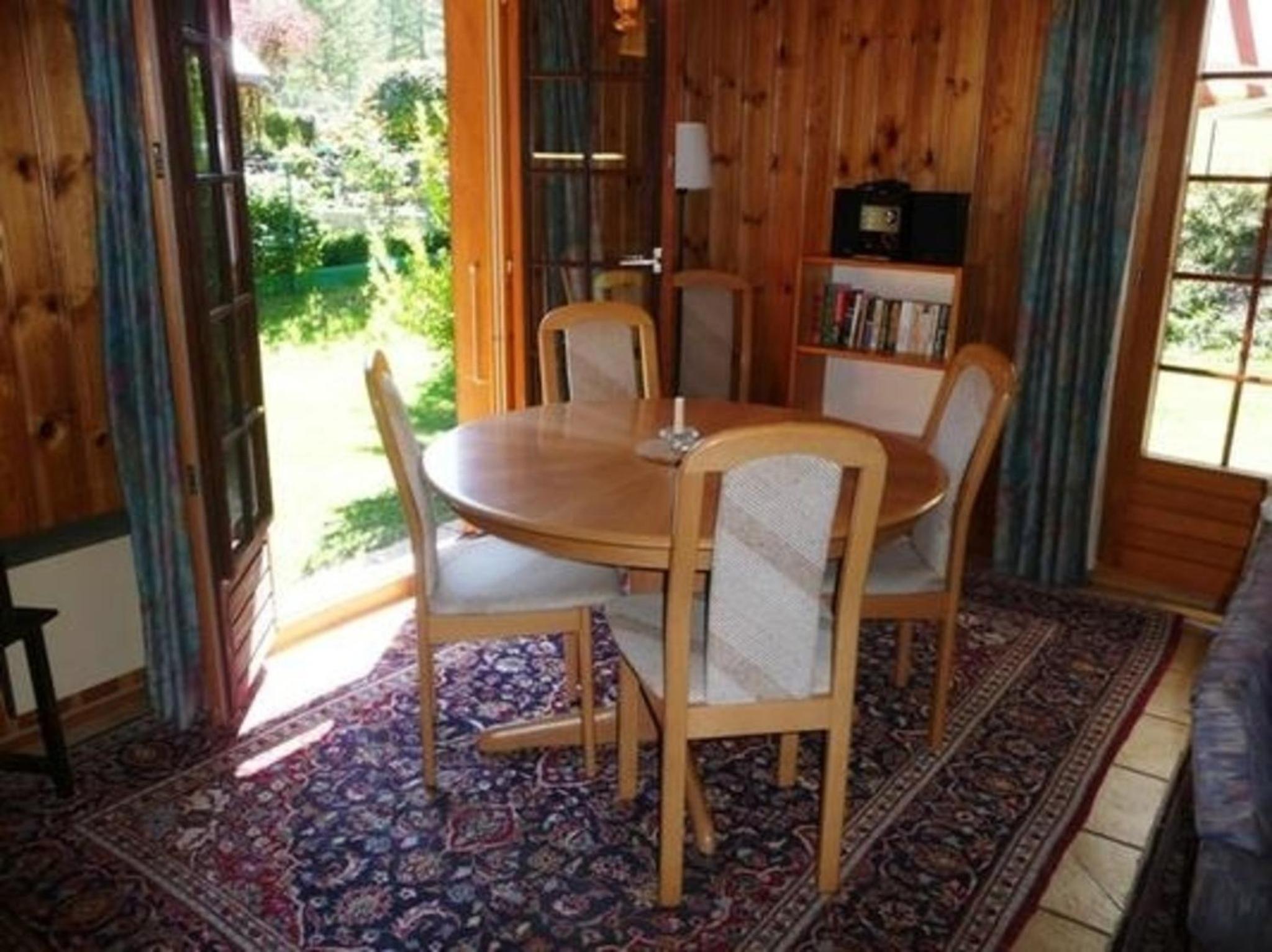 Chalet, Dil Arom, geschlossener Garten