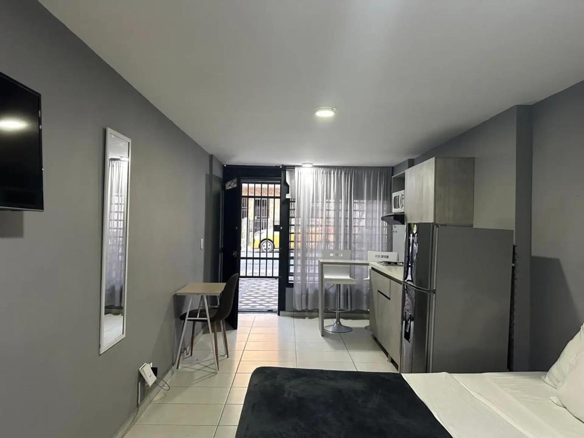 Laureles Apartments and Lofts