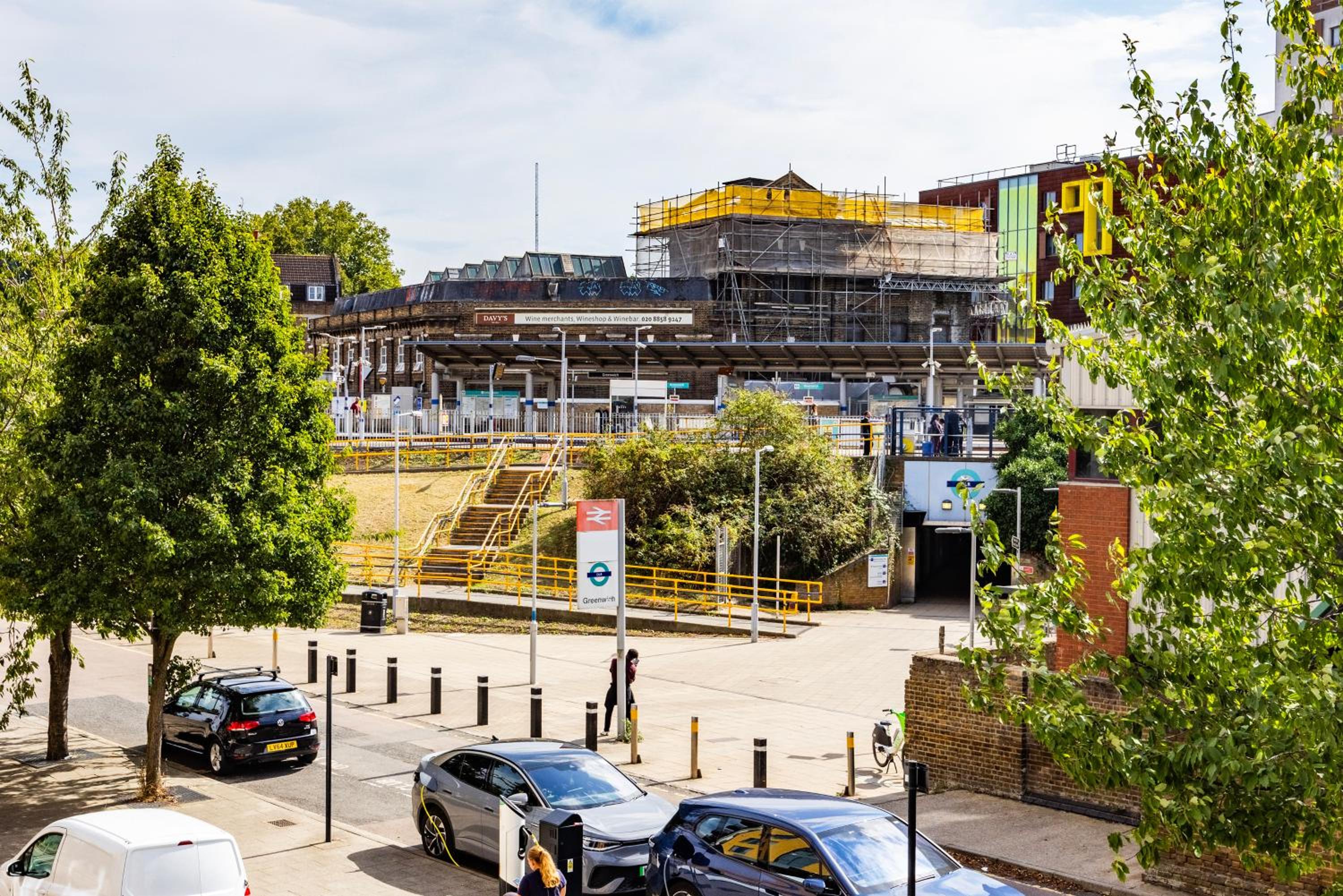 Modern 2 Bed Flat in Greenwich