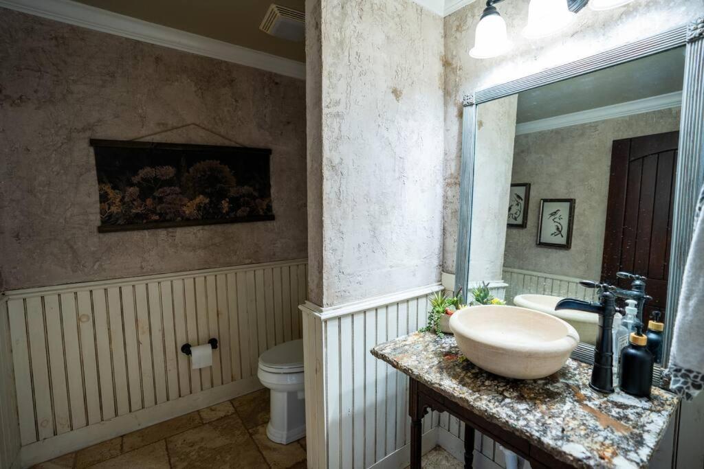 Your peaceful getaway in Van Alstyne, TX view 2