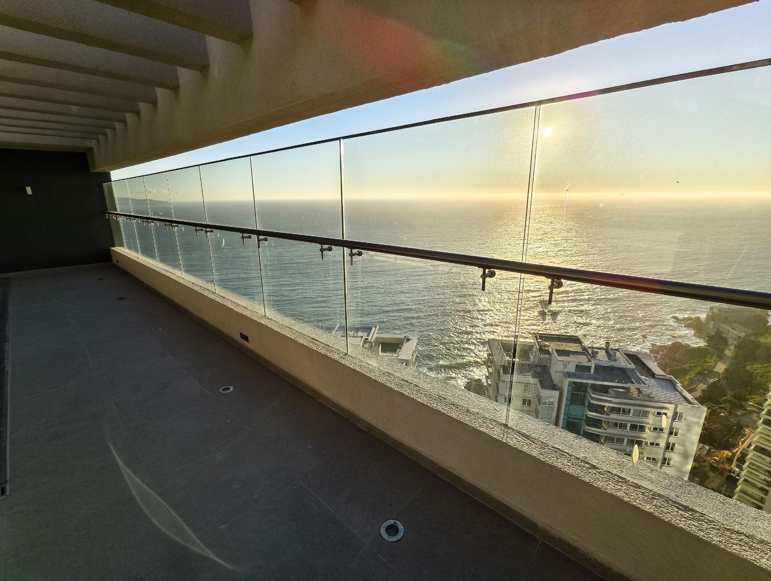 Dpto en Reñaca con espectacular terraza y piscina