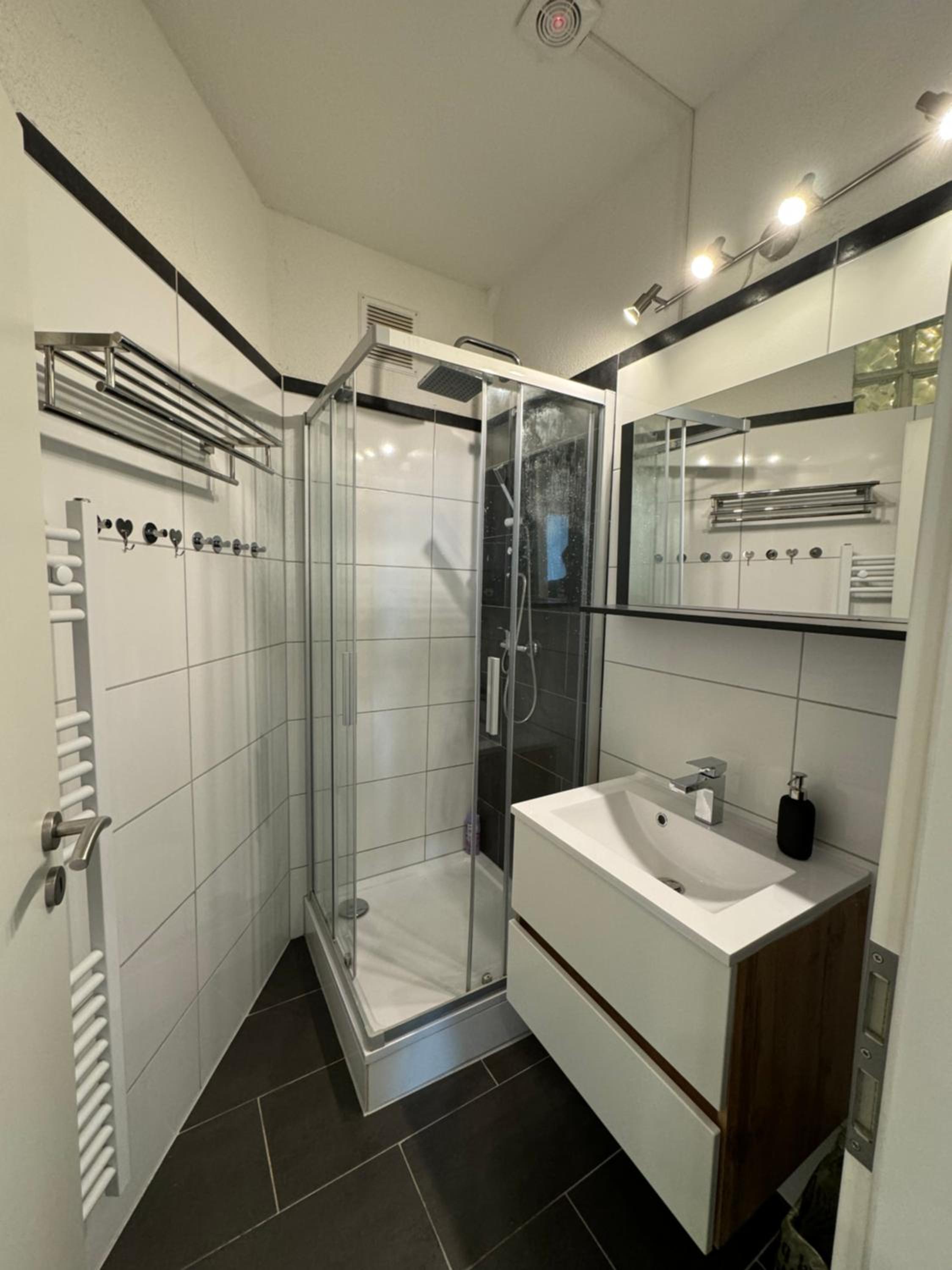 Charmante 4 Zimmer Apartment Contactless Check-in historische Stadtzentrum