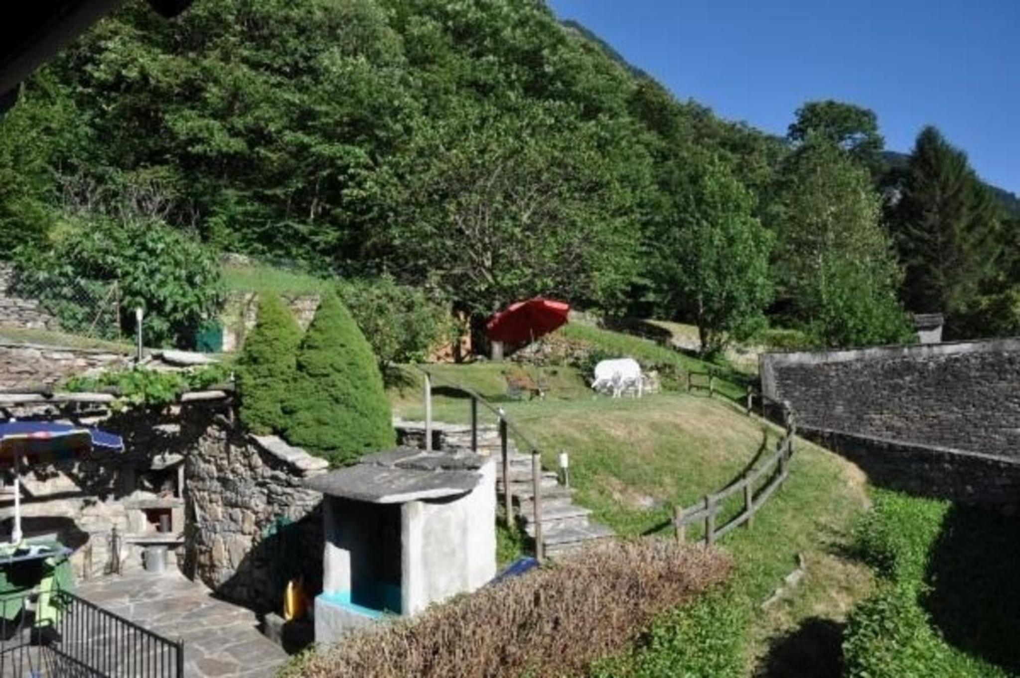 Ferienhaus Bella Vista mit grossem Umschwung