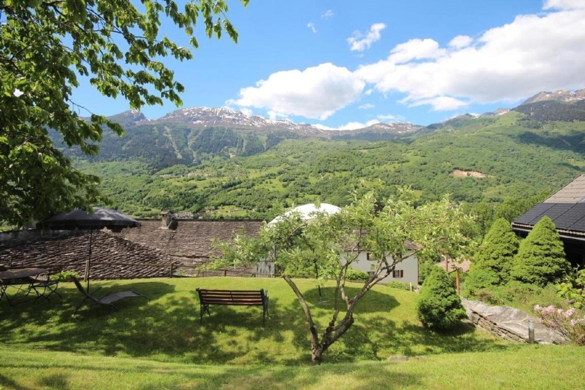 Ferienhaus Bella Vista mit grossem Umschwung