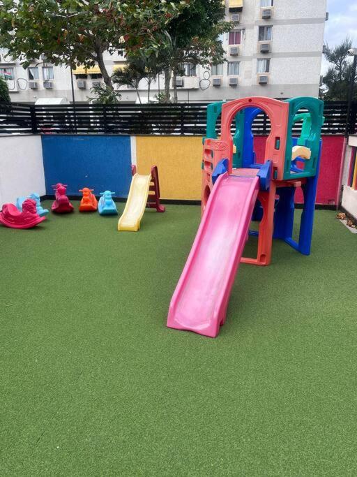 Apartamento na Barra da Tijuca 2 quartos com ar Condicionado