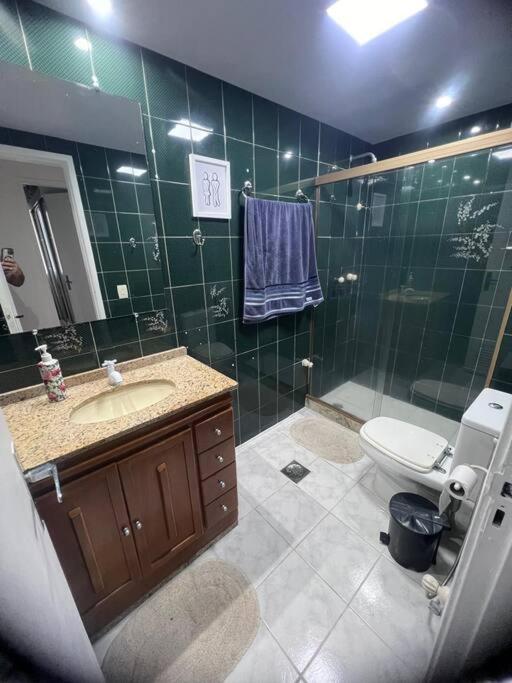 Apartamento na Barra da Tijuca 2 quartos com ar Condicionado