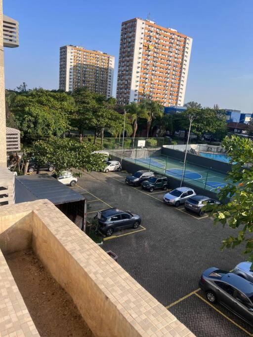 Apartamento na Barra da Tijuca 2 quartos com ar Condicionado