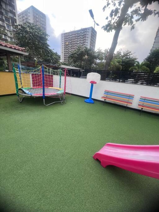 Apartamento na Barra da Tijuca 2 quartos com ar Condicionado